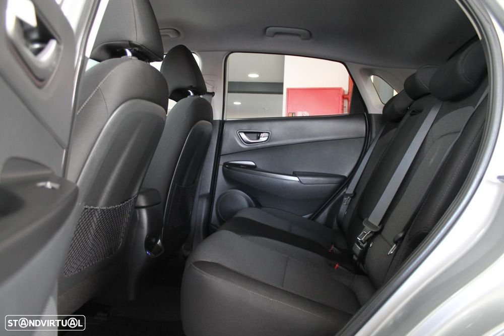 Hyundai Kauai 64 kWh Premium+LED — fotografia 8
