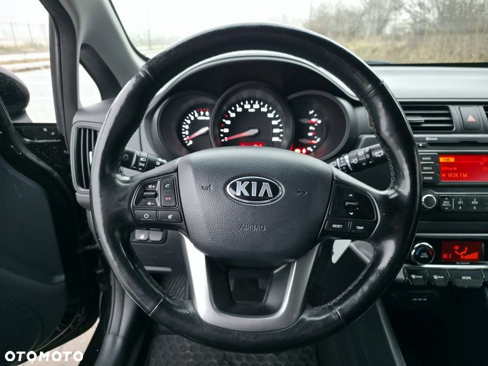 Kia Rio - 18