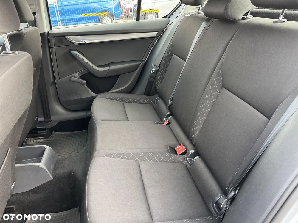 Skoda Octavia 1.4 TSI Active - 16