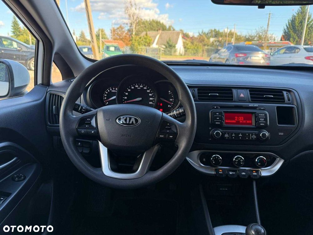 Kia Rio - 6