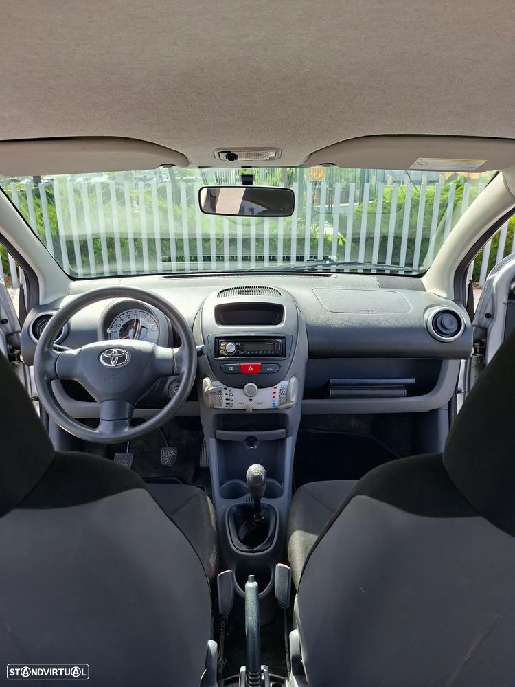 Toyota Aygo Standard - 8