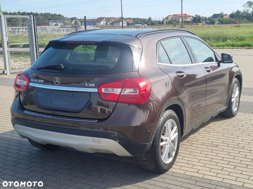 Mercedes-Benz GLA 200 (CDI) d 7G-DCT - 7