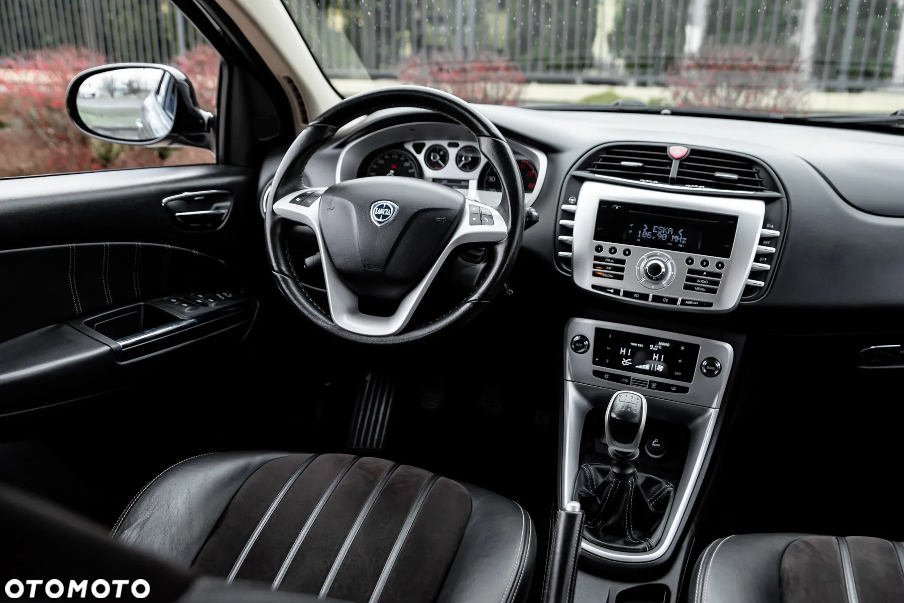 Lancia Delta 1.4 T-Jet 16v Oro - 25
