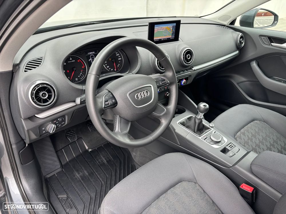 Audi A3 Sportback 1.6 TDI Advance Ultra - 10