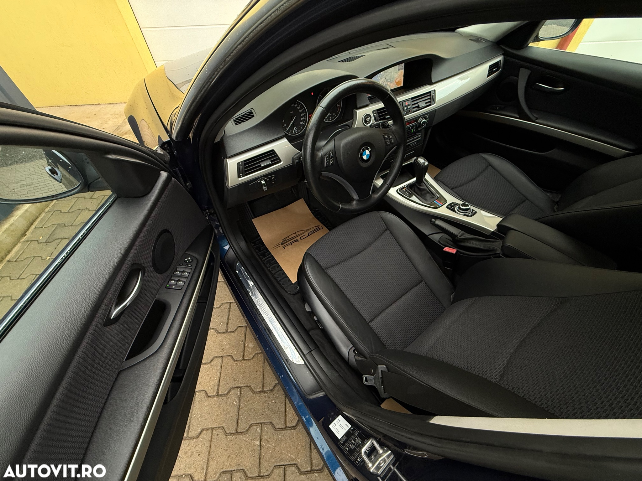 BMW Seria 3 320d Touring xDrive Aut. - 5