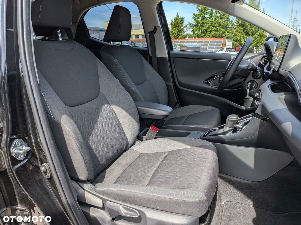 Toyota Yaris Hybrid 1.5 Style - 35