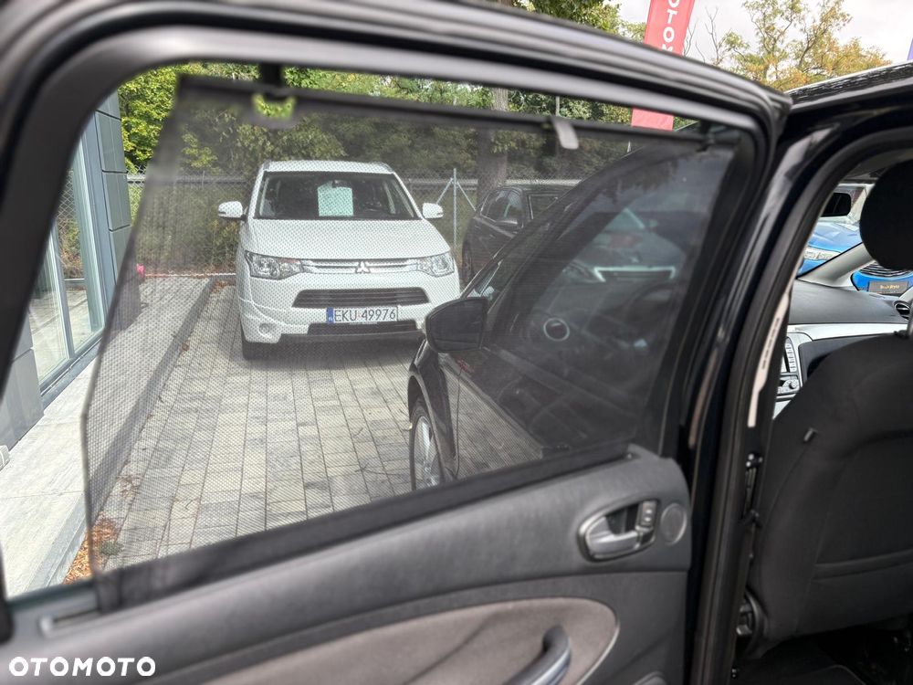 Ford S-Max 2.0 Titanium - 10