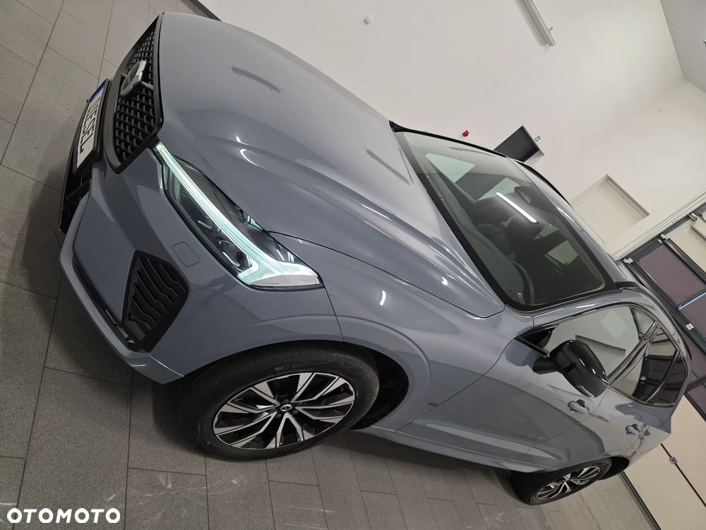 Volvo XC 60 B4 D AWD Plus Dark - 4