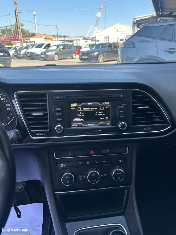 SEAT Leon ST 1.6 TDI S&S Style - 10