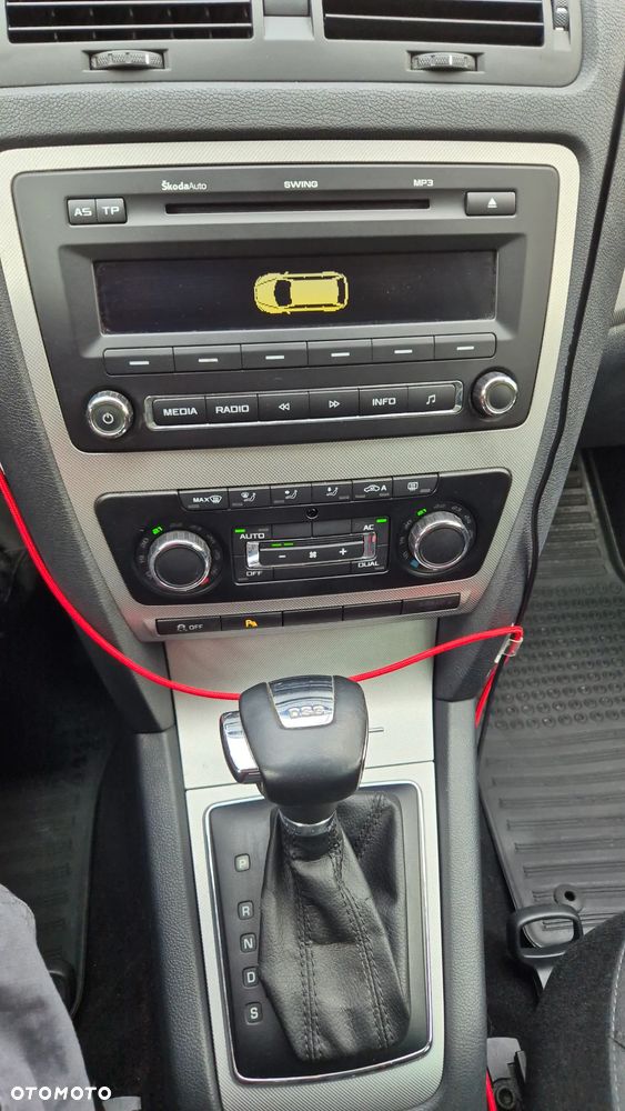 Skoda Octavia 1.8 TSI Elegance DSG - 18