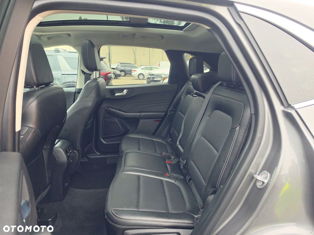 Ford Escape 2.0 EcoBoost AWD Titanium - 12