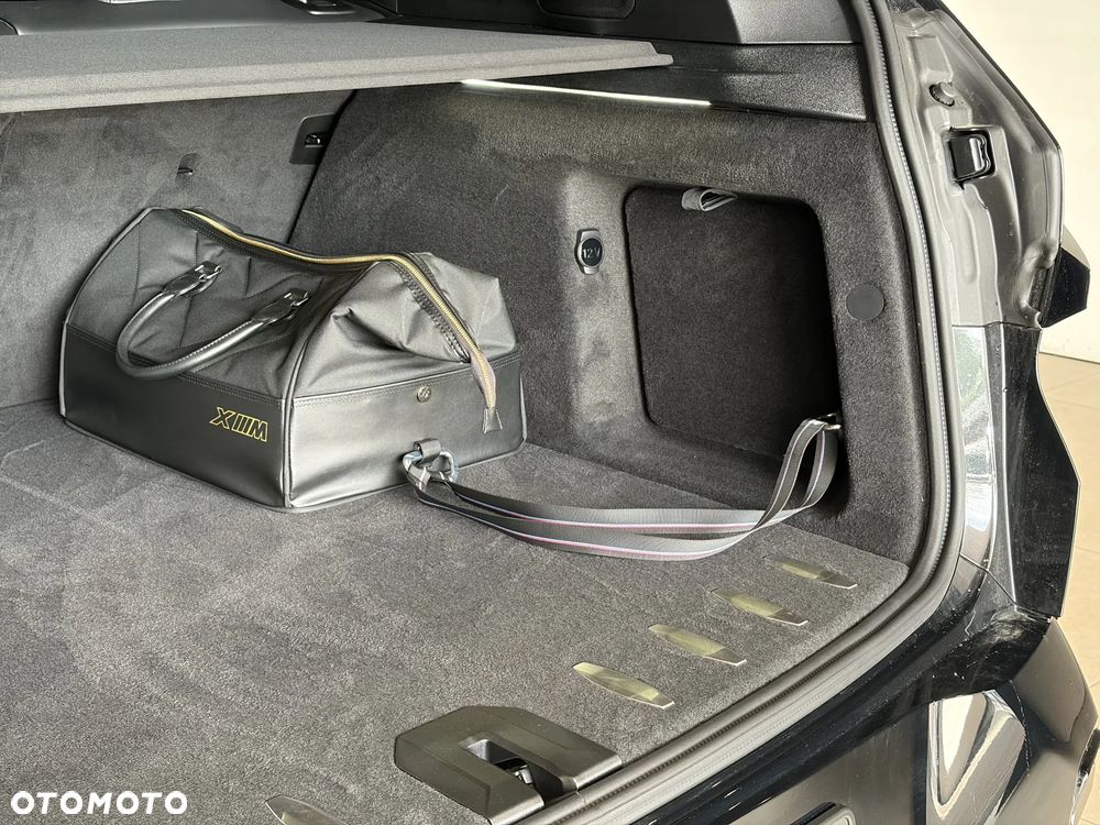 BMW XM - 34
