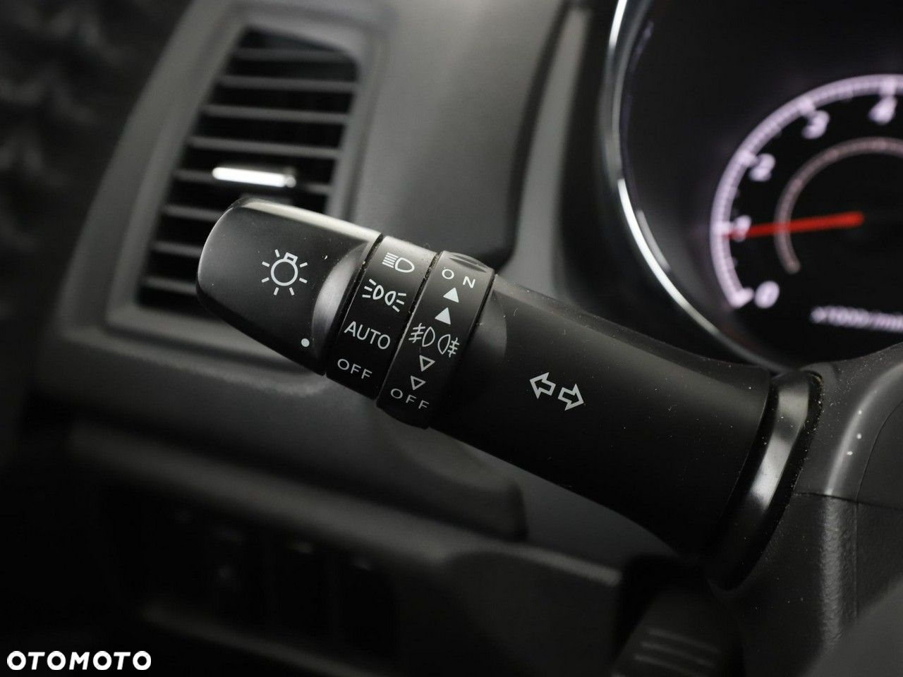 Mitsubishi ASX 1.6 2WD Edition 100+ - 31