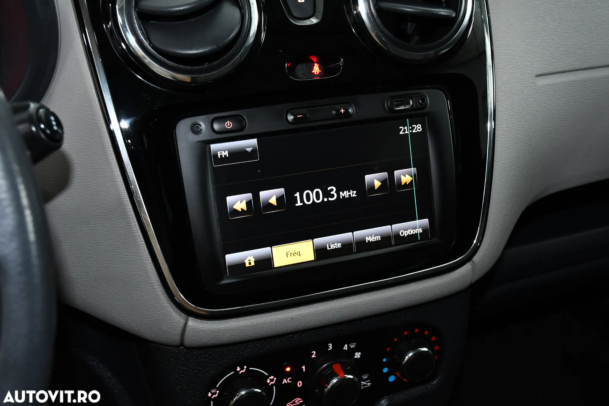 Dacia Dokker 1.5 dCi 90 CP Laureate - 17