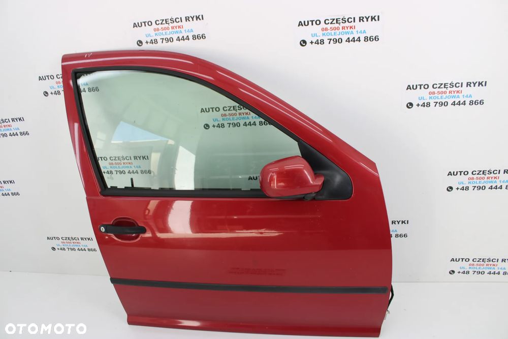 VW Golf IV Bora Drzwi Prawy Przód - 1