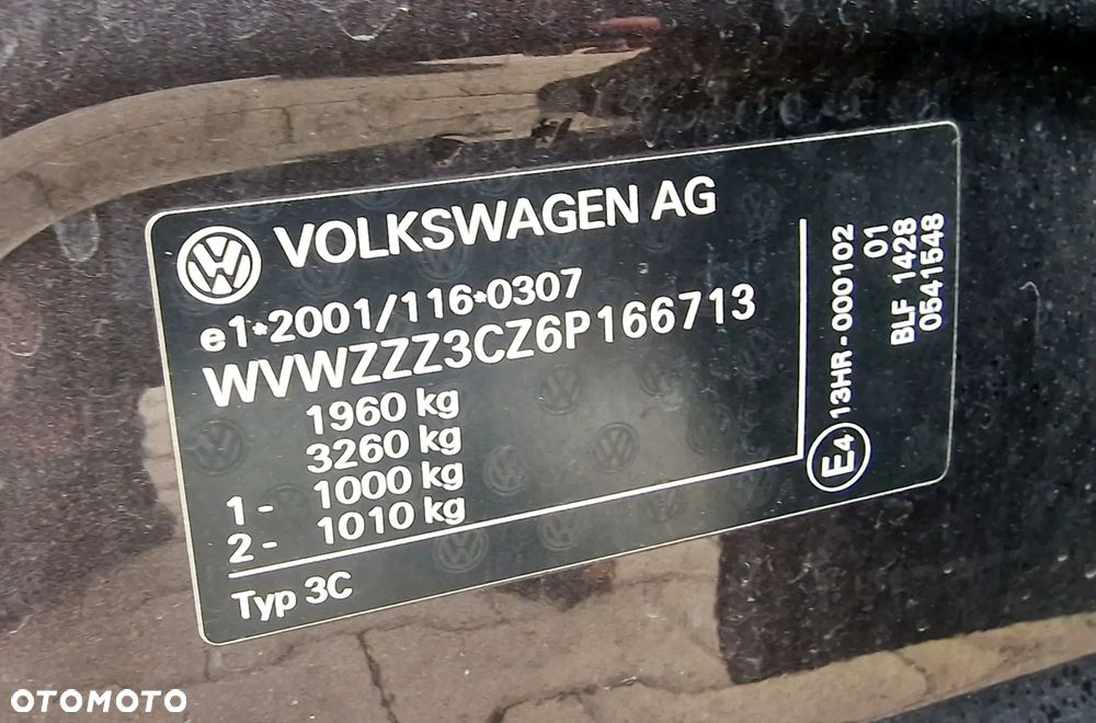 Volkswagen Passat 1.6 FSI Comfortline - 20