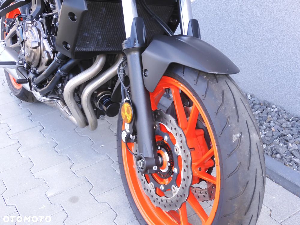 Yamaha MT - 7
