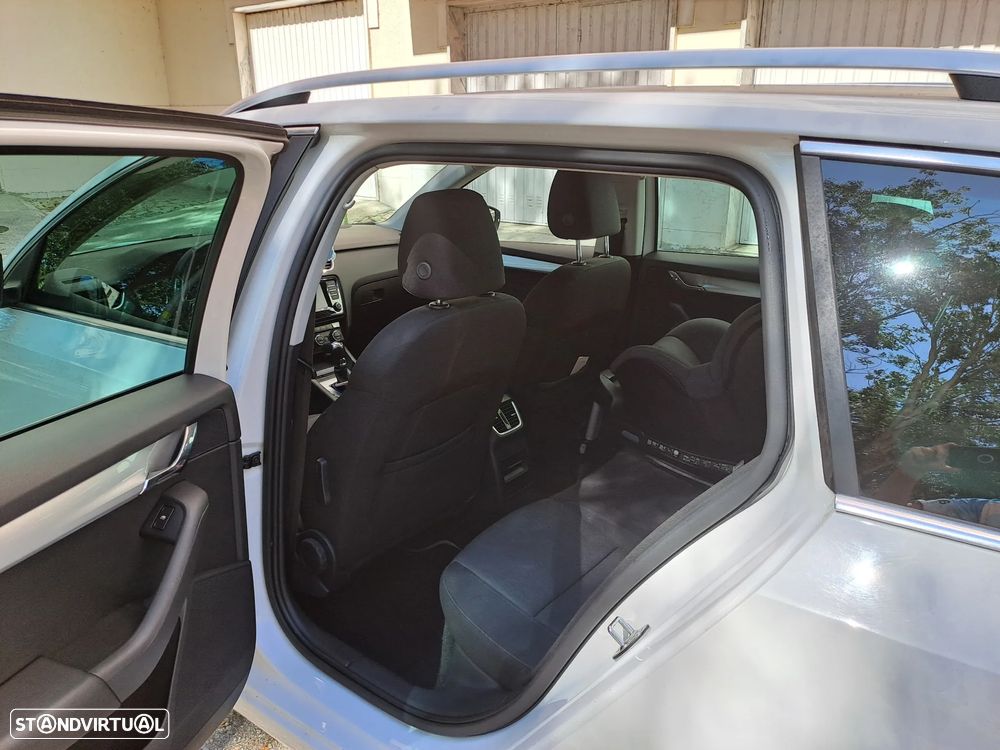 Skoda Octavia Break 1.6 TDi Style DSG - 10