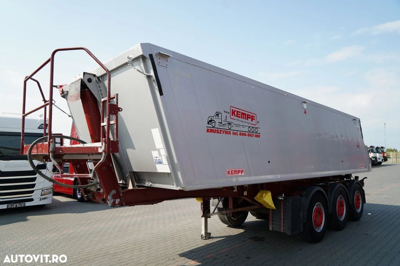 Kempf BASCĂLĂTOR KEMPF / ALUMINIU / 25 m³ / AXE MERCEDES / AXĂ RELAXABILĂ - 1