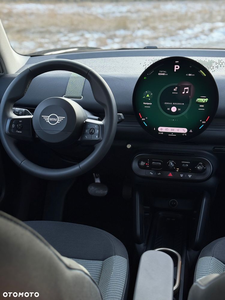 MINI Aceman E Essential Trim - 18