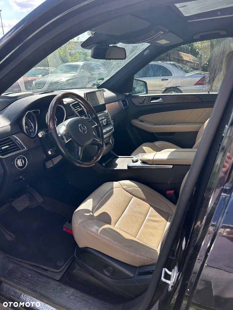 Mercedes-Benz GL - 4
