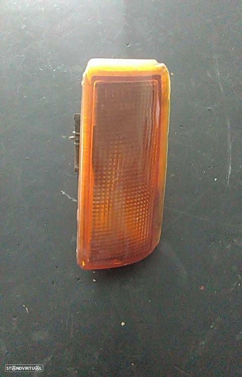 Farolim Pisca Frente Esq Opel Corsa A Hatchback (S83) - 1