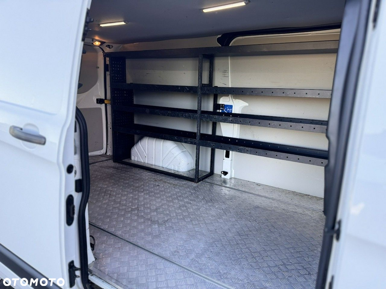 Ford Transit Custom - 11