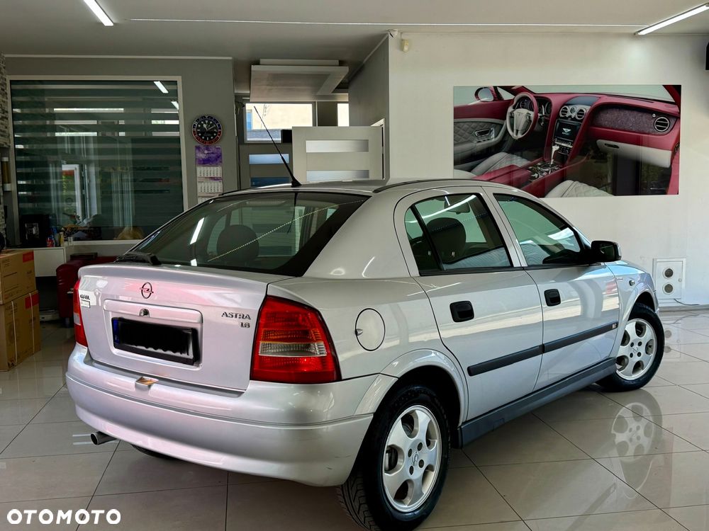 Opel Astra - 3