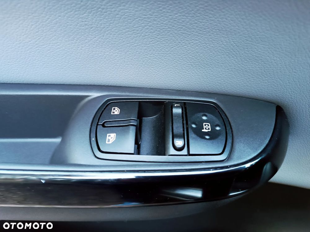 Opel Corsa 1.4 Turbo (ecoFLEX) Start/Stop Color Edition - 36