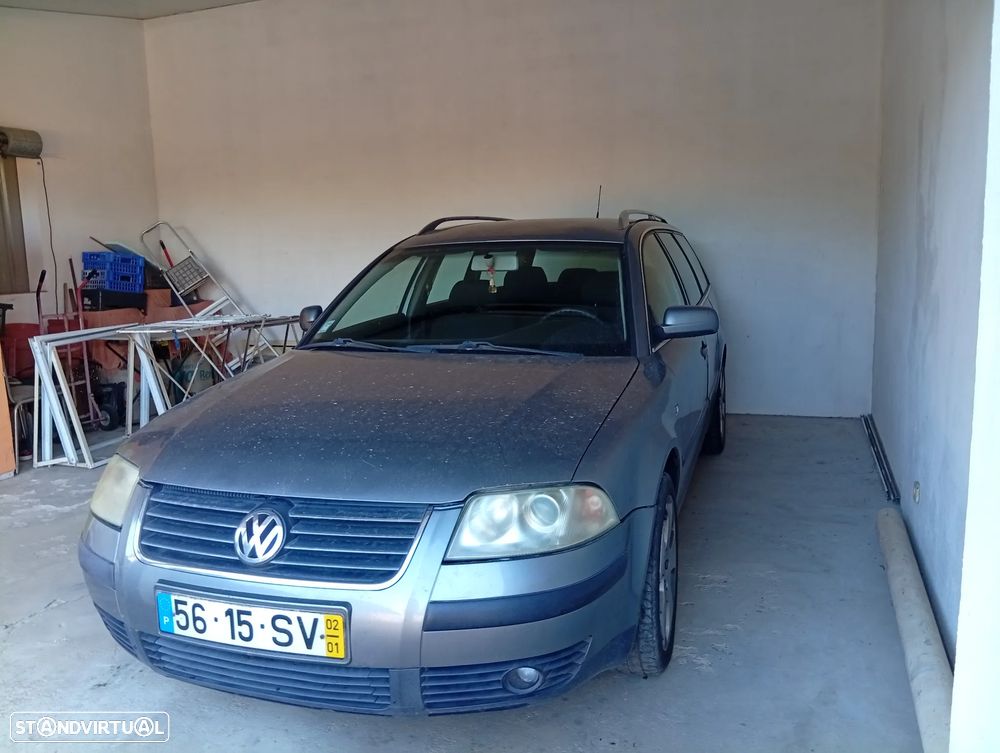 VW Passat Variant 1.9 TDi Highline - 9