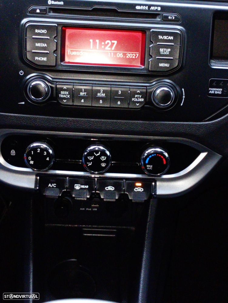 Kia Rio 1.2 CVVT EX - 18