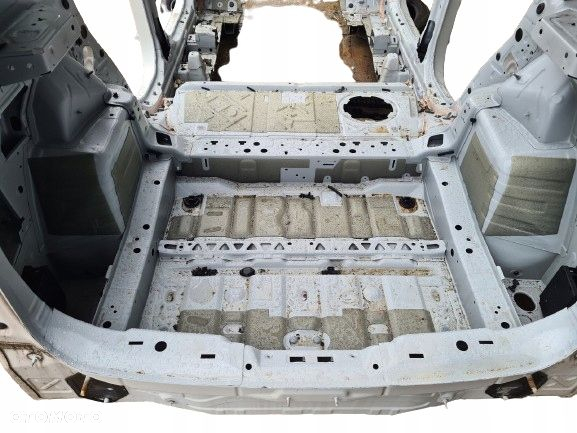 BMW X1 F48 BUDA KAROSERIA ĆWIARTKA SŁUPEK PRÓG PODŁUŻNICA KIELICH A300 - 12
