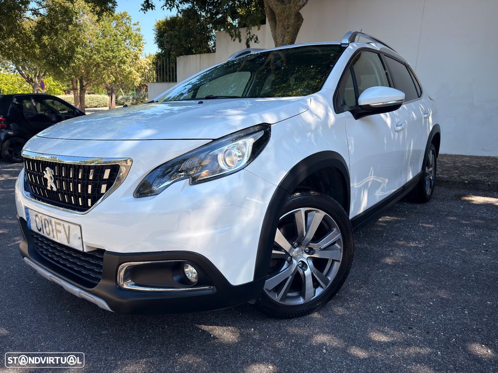 Peugeot 2008 1.2 PureTech Allure - 1