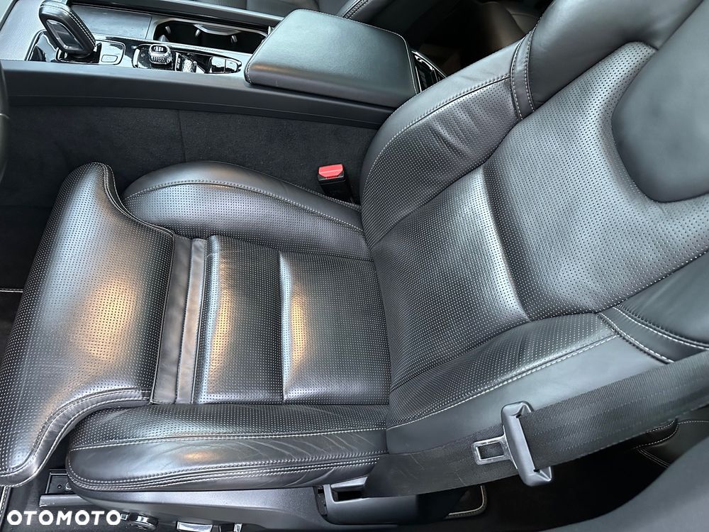 Volvo XC 60 D5 AWD Geartronic Inscription - 11