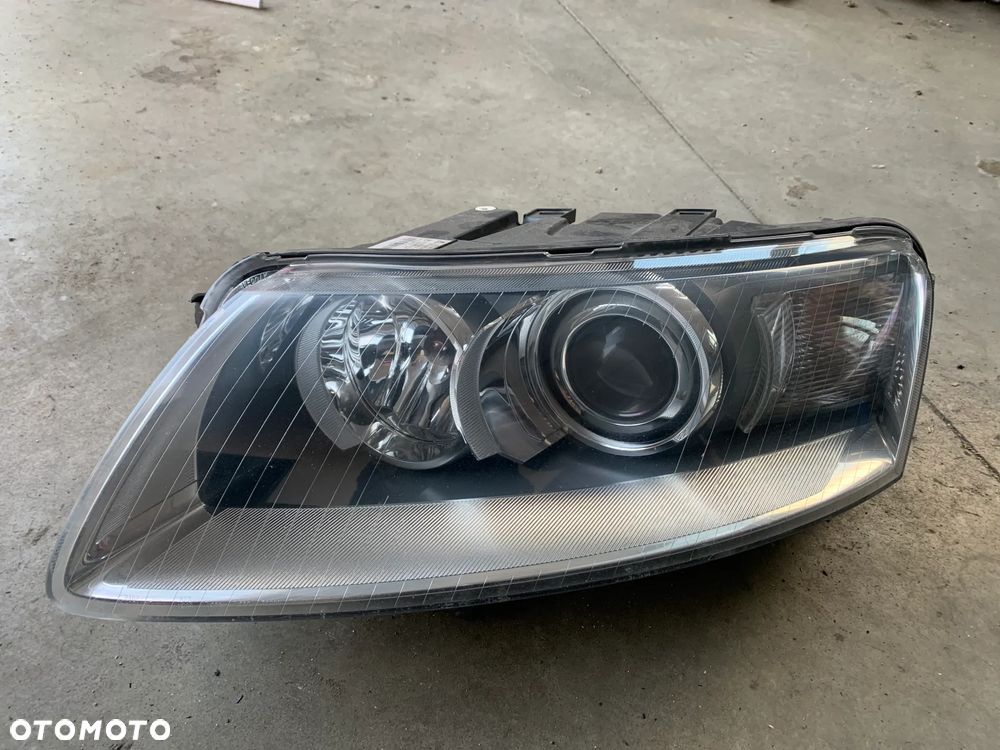 lampa przód lewa ksenon xenon skrętna A6 C6 - 1