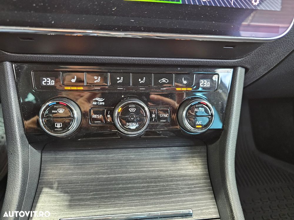 Skoda Superb 2.0 TDI 4X4 DSG Style - 14