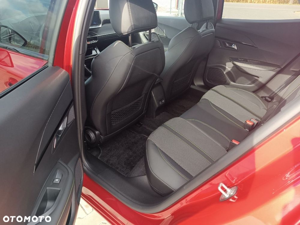 Peugeot 2008 - 14