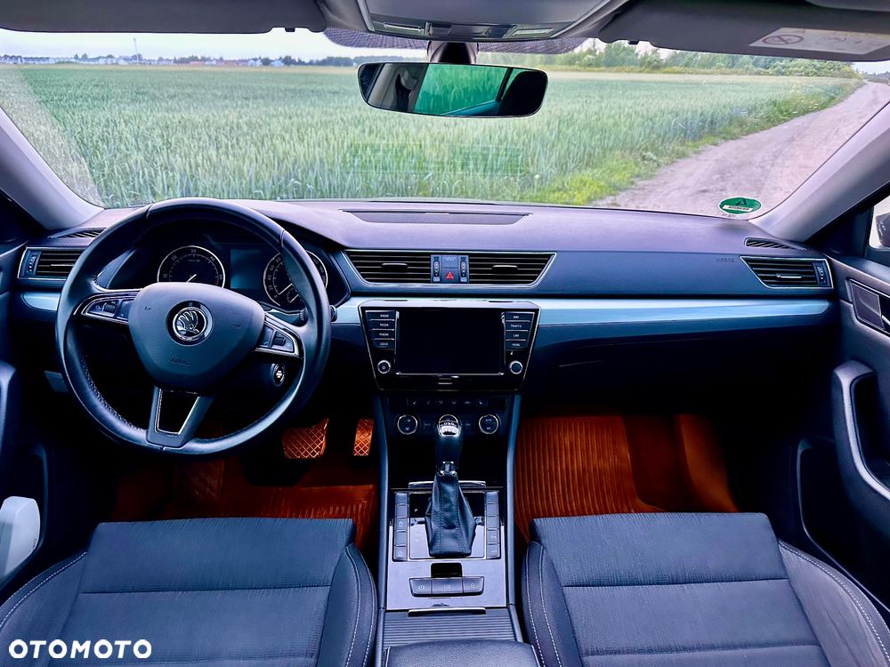 Skoda Superb 2.0 TDI 4x4 Ambition DSG - 8
