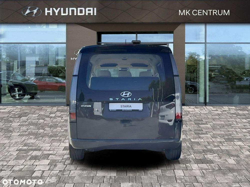 Hyundai Staria - 4
