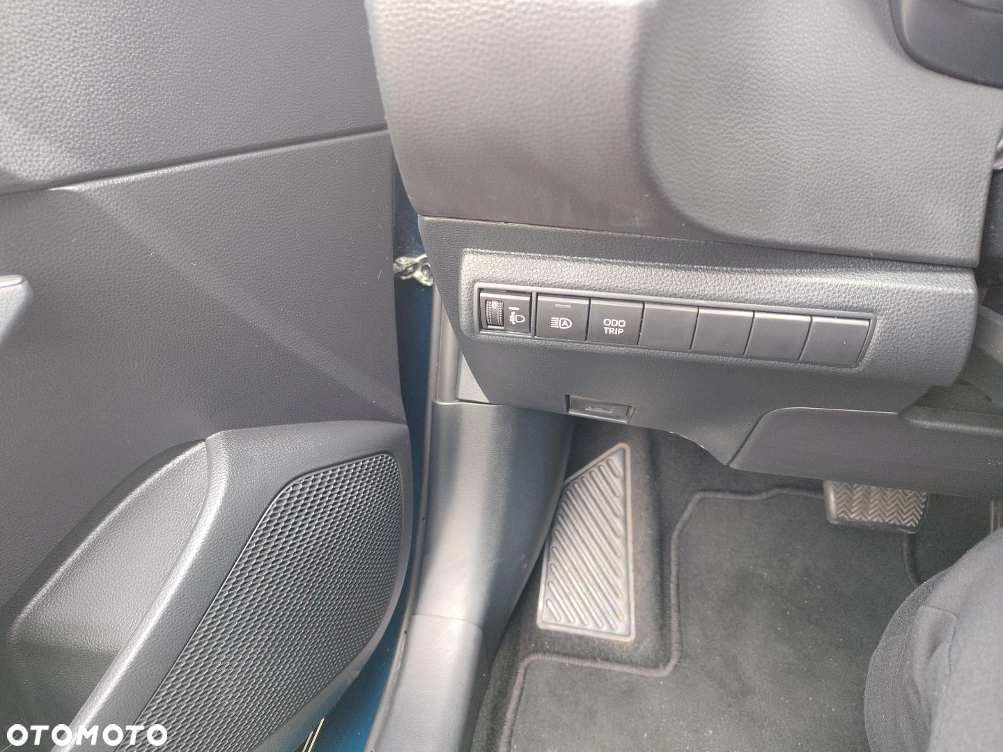 Toyota Corolla - 18
