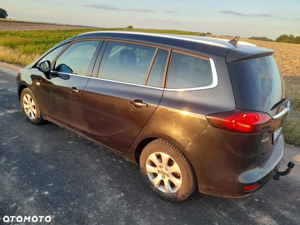 Opel Zafira - 11