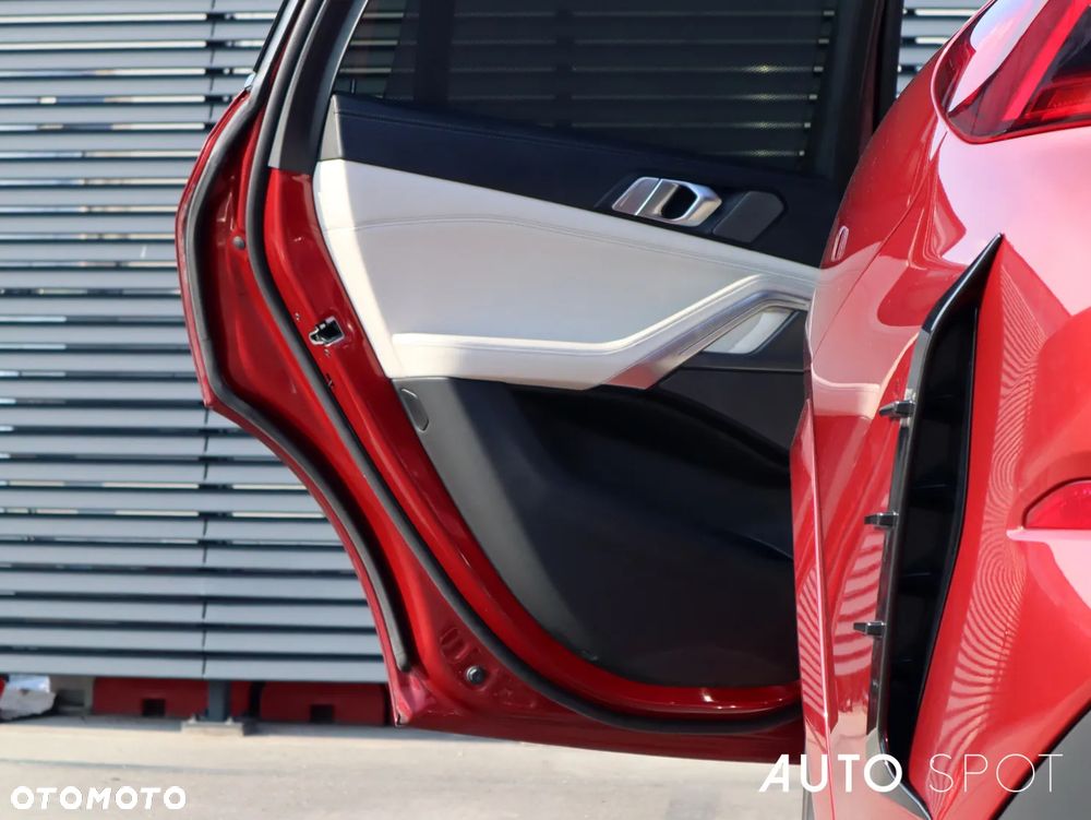 BMW X6 xDrive40d - 37