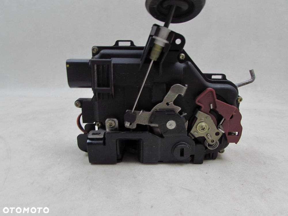 AUDI A4 B6 01-05 ZAMEK DRZWI TYL PRAWY 7 PIN 8E0839016 - 3