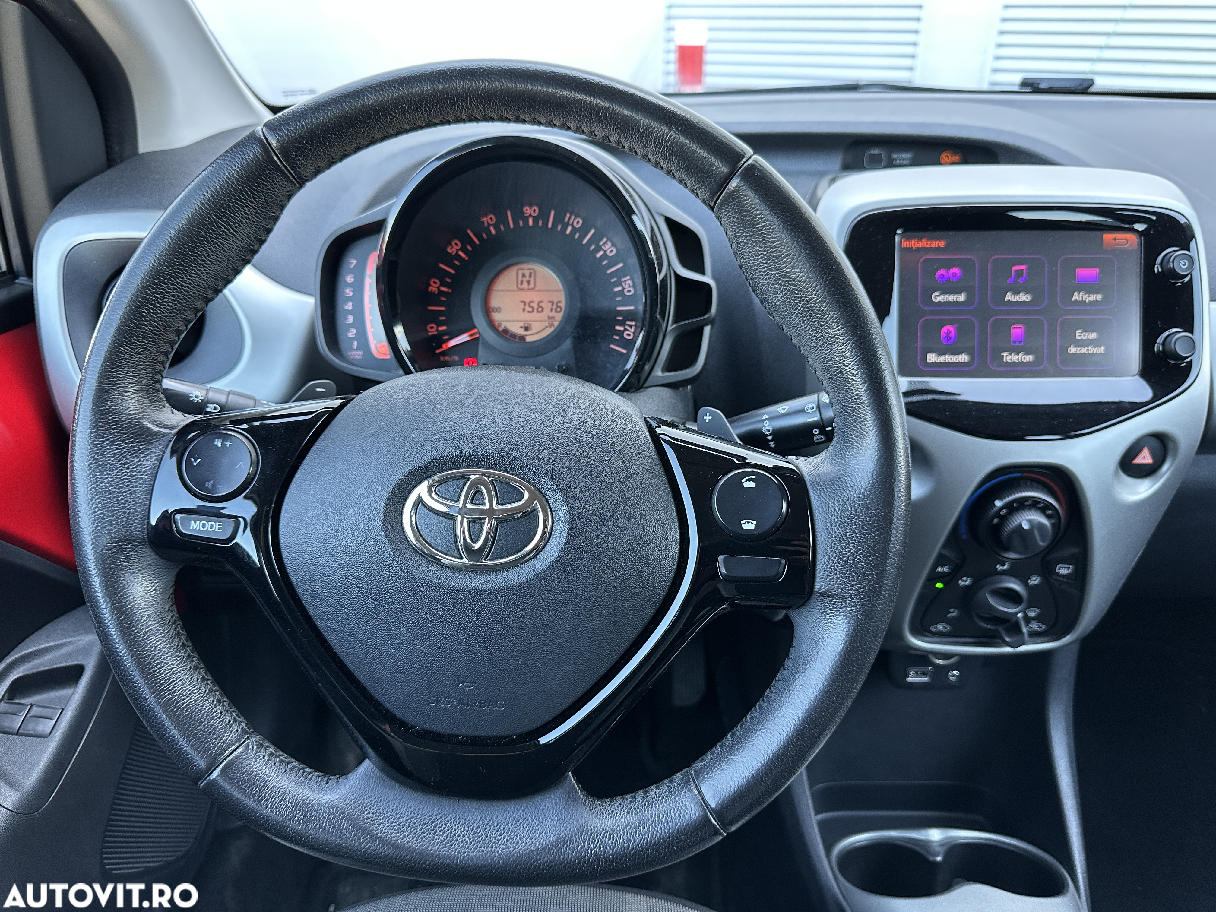 Toyota Aygo 1.0 MultiMode X - play - 11