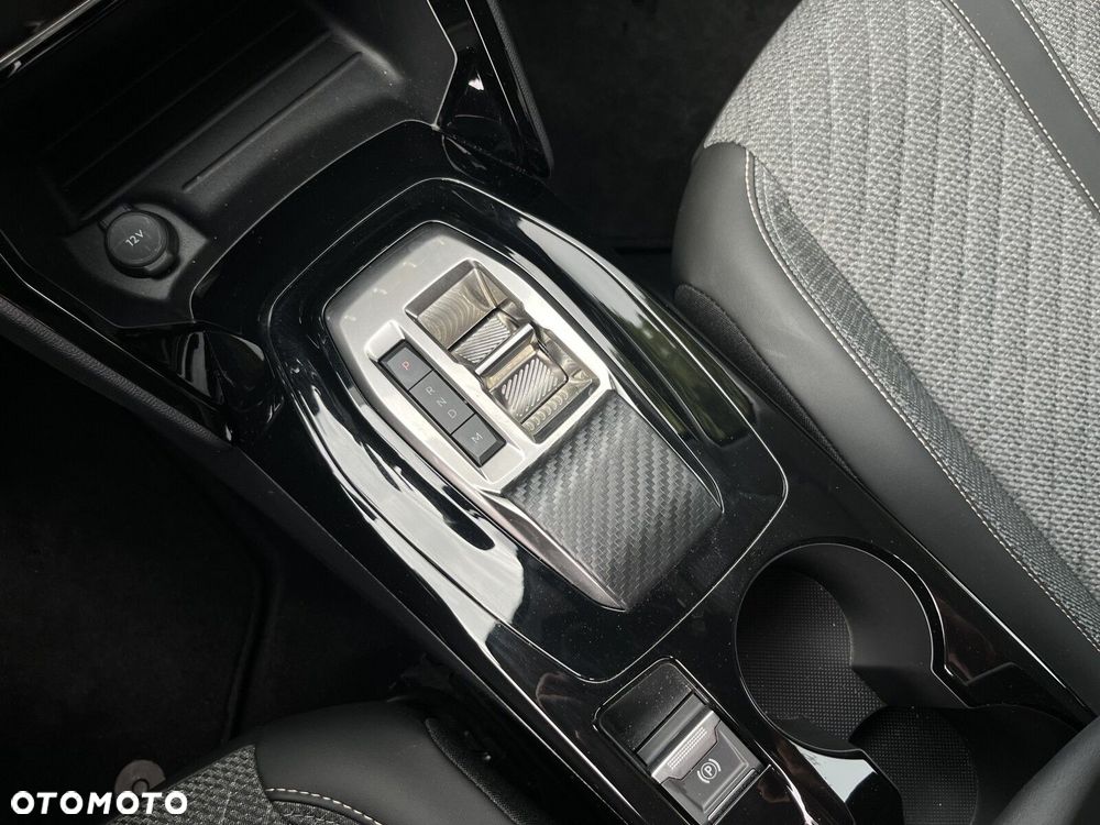Peugeot 208 - 20
