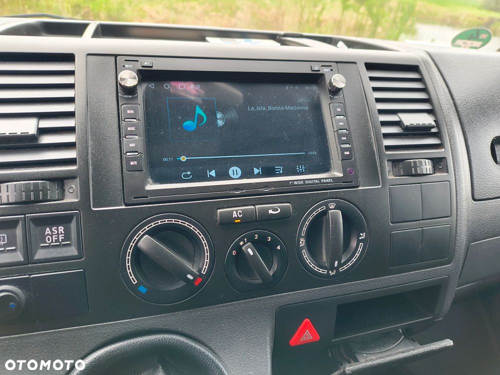Volkswagen Caravela - 15