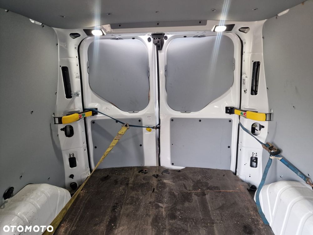 Ford Transit Custom - 17