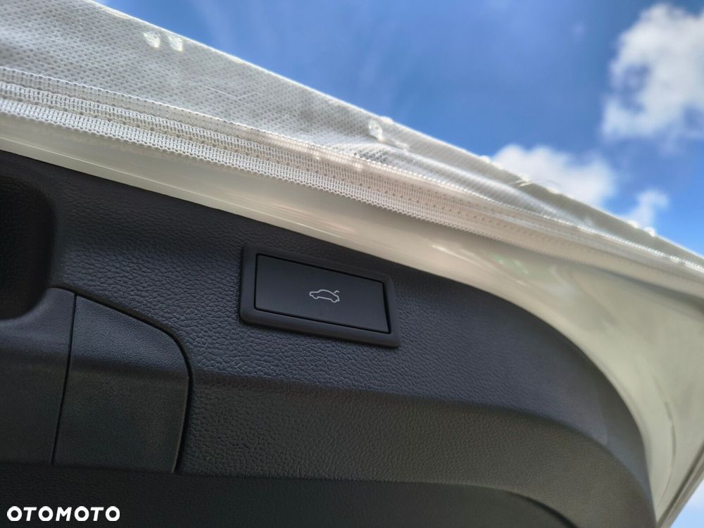 Skoda Superb 2.0 TDI SCR 4x4 L&K DSG - 16