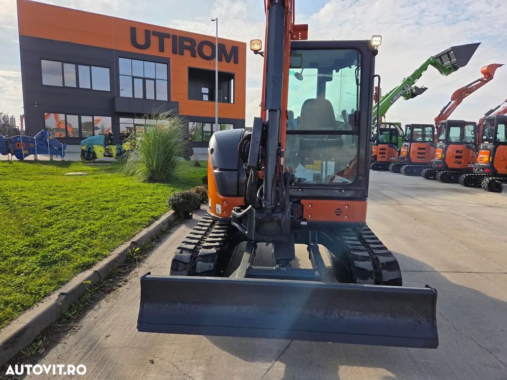 Hitachi ZX55, 2023, 879h, 5,5 tone, CUPLA RAPIDA+3 CUPE NOI, senile cauciuc 90% bune, Inst picon pe brate, A dous inst hidr pe brate, Aer conditionat, Ad sapare 5m, STARE CA NOU, posibilitate leasing-PROMOTIE 46.900 EUR+tva - 13
