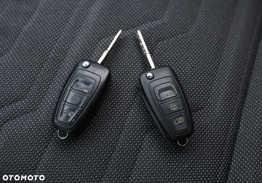 Ford Tourneo Connect - 38